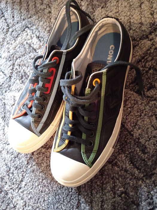 Teniși converse piele mărimea 41 originali în 2 culori ediție limitată