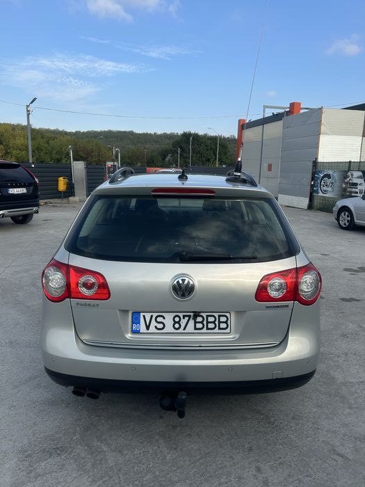 Vând Volkswagen Passat B6 2009 2.0 TDI