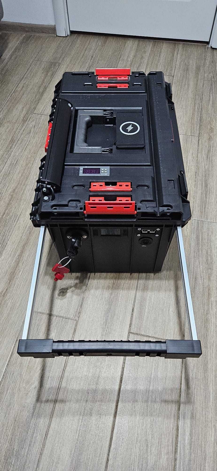 Generator solar portabil, Powerstation: 4096 Wh | 320 Ah | 12.8 V