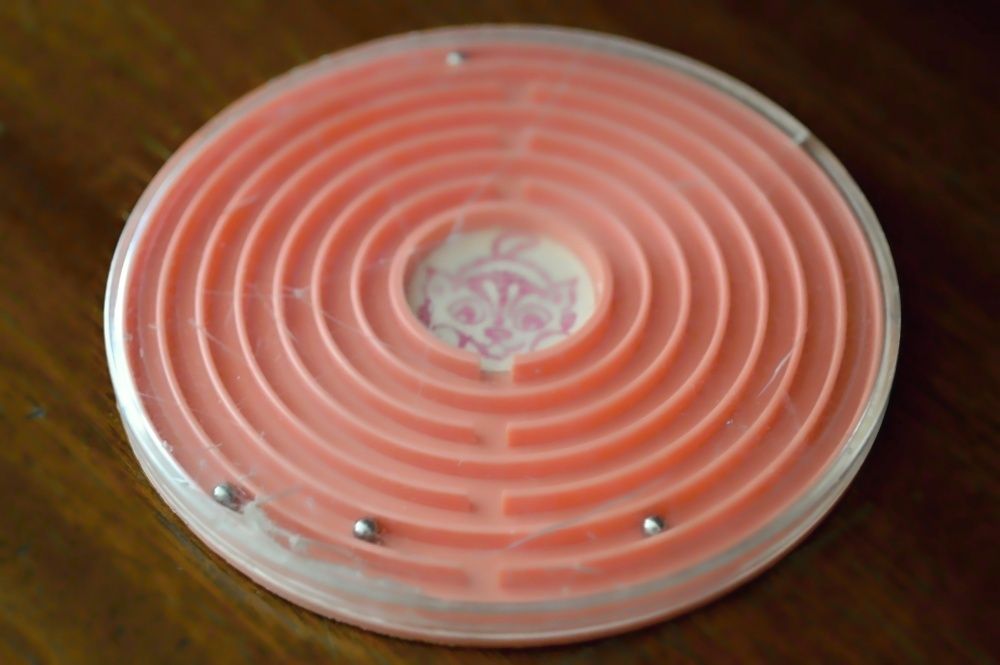 ПРОДАМ забавную ретро ИГРУШКУ " НЕПОСЛУШНЫЕ ШАРИКИ " ! 6000 тг.!