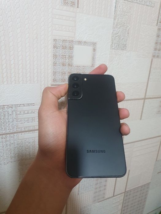 Samsung galaxy s22 plus