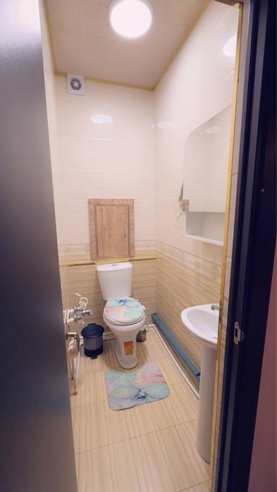 Uy sotiladi 2xonali yevro remont