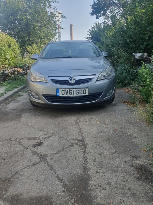 Fata completa / Piese dezmembrari Opel Astra J Break 1.7diesel A17DTR