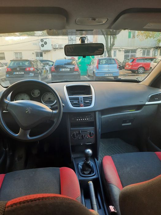 Peugeot 207 1.4 benzina din 2007 Euro 4
