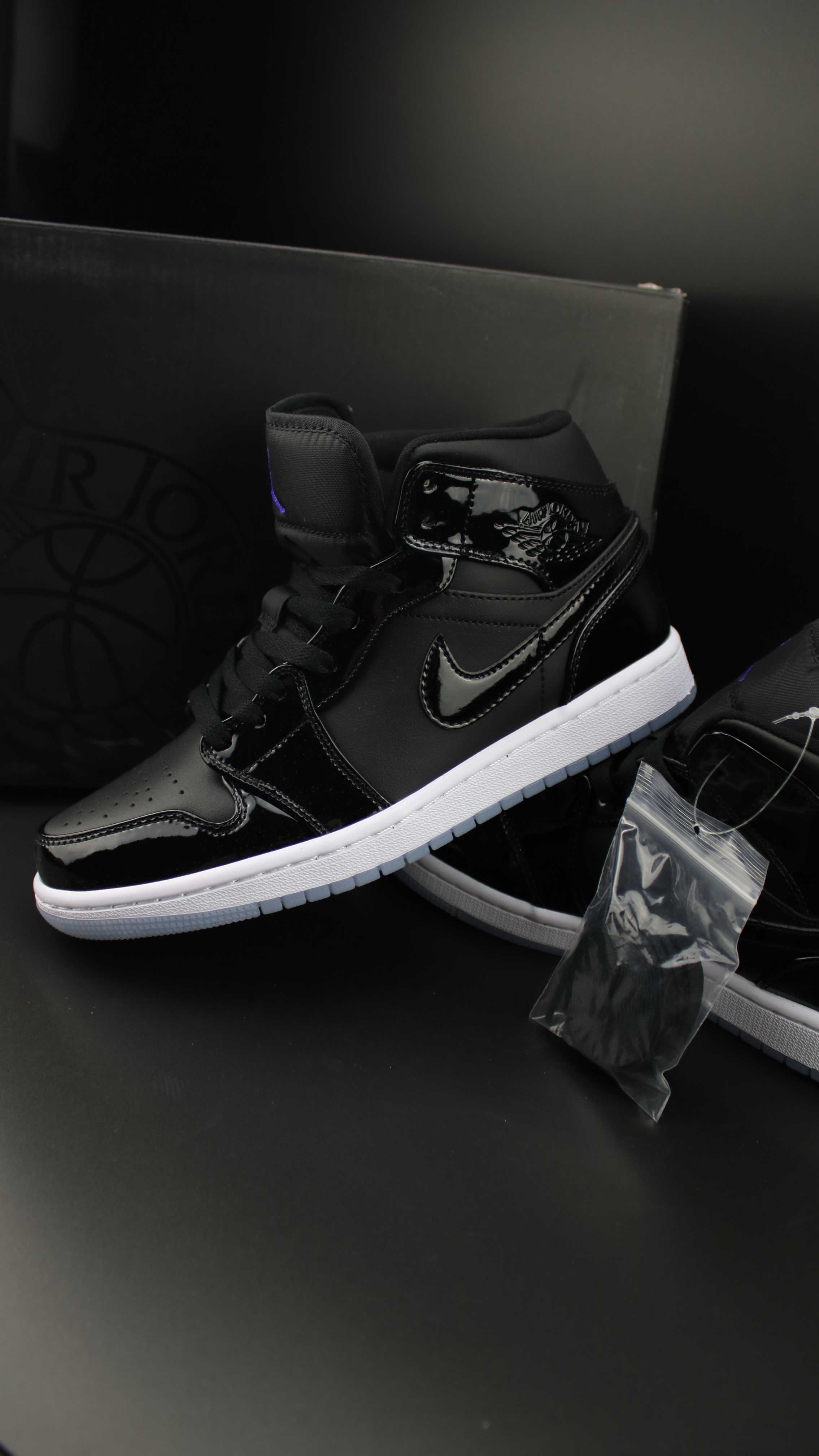 Air Jordan 1 Mid Space Jam + CADOU (37,5-43)