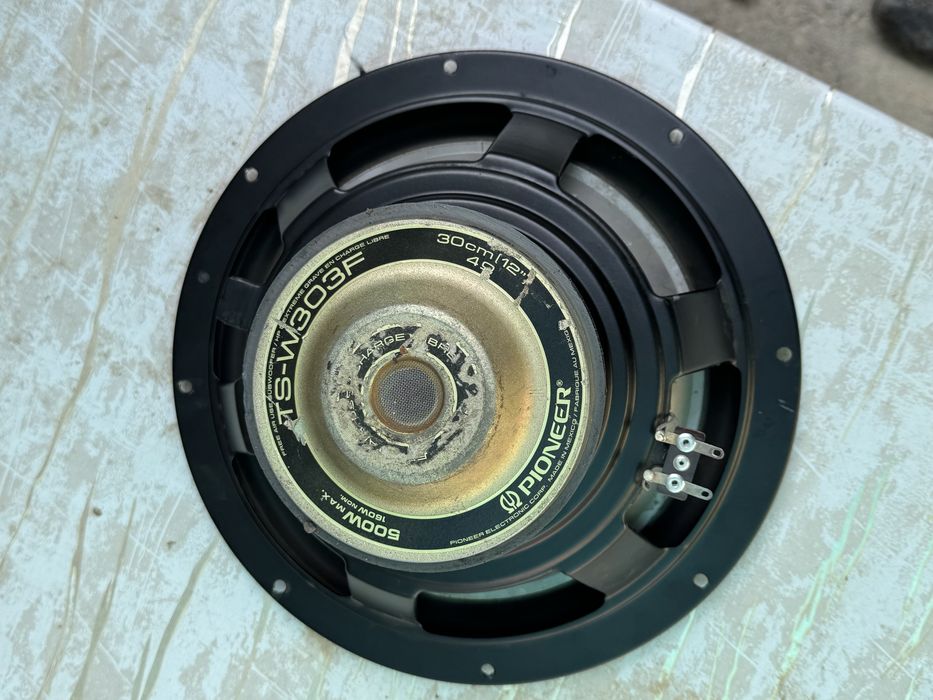 Продается сабвуфер