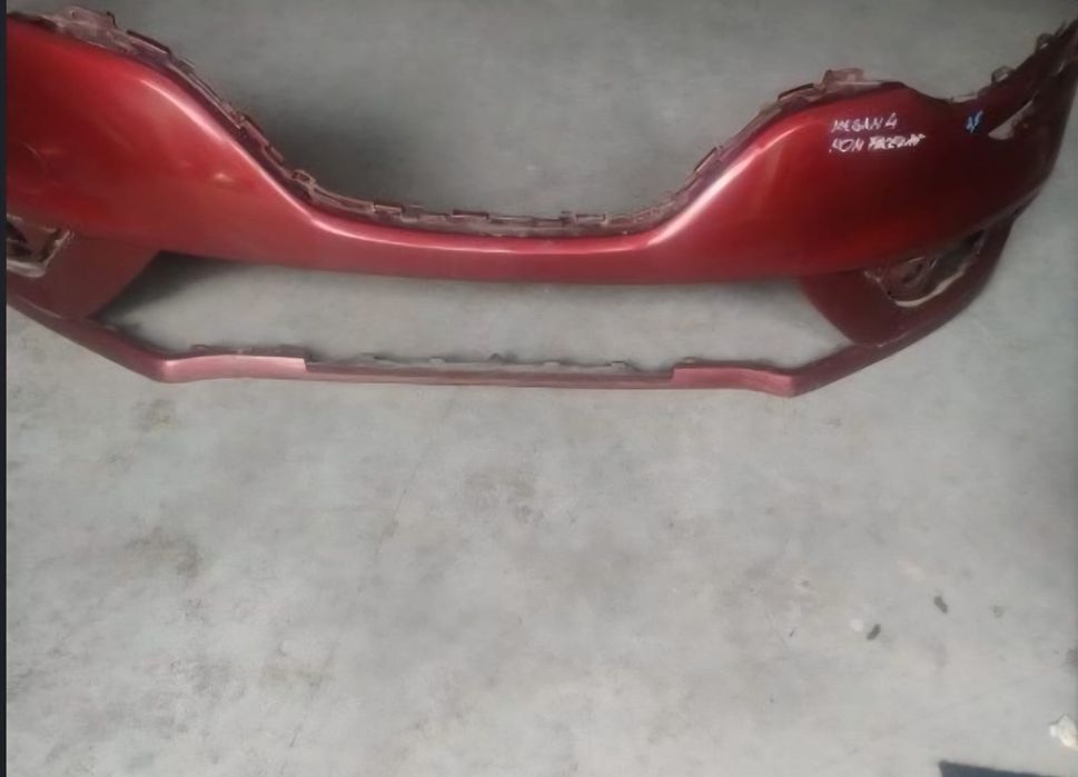 Bară față Megan 4 non Facelift