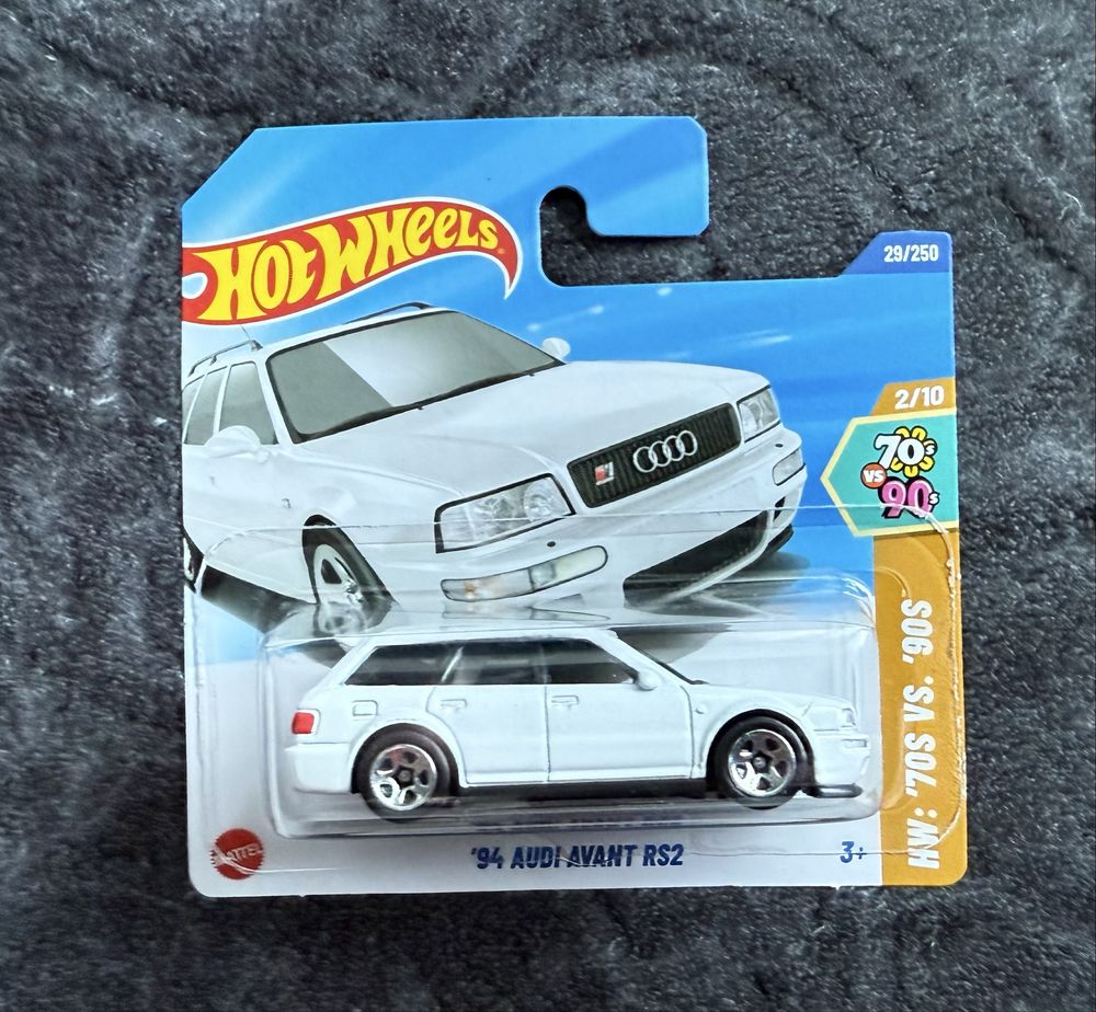 Hot Wheels BMW 2002 – HW: ’70s vs. ’90s (6/10)