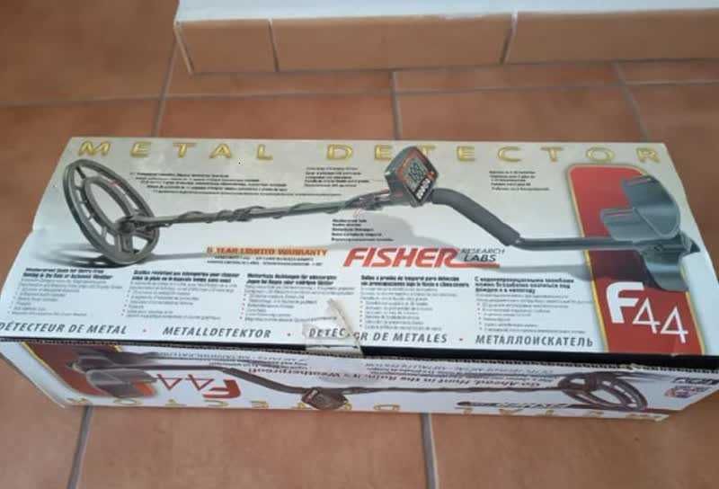 Металотърсач Fisher F44