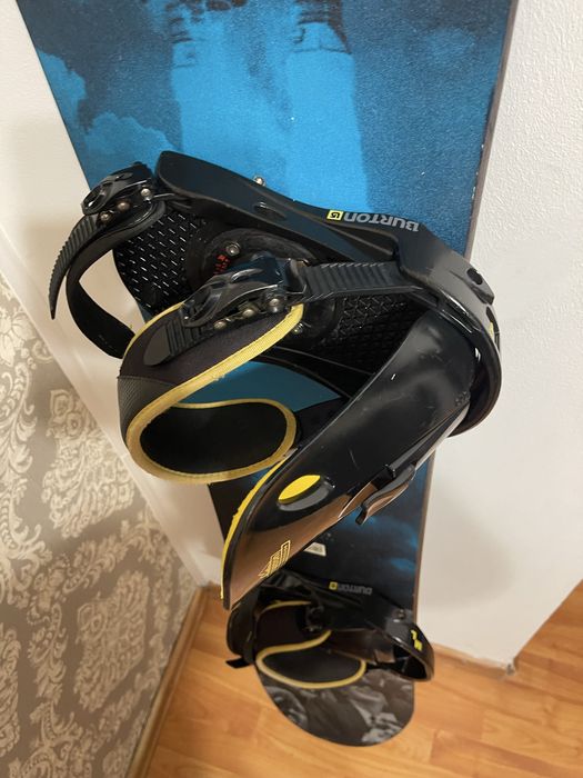 Placa snowboard 166 cm burton cu legaturi burton