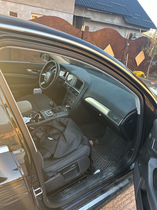 Vand sau achimb audi a6.   Cu audi a4 1.9  2,7. Fara nici o probl