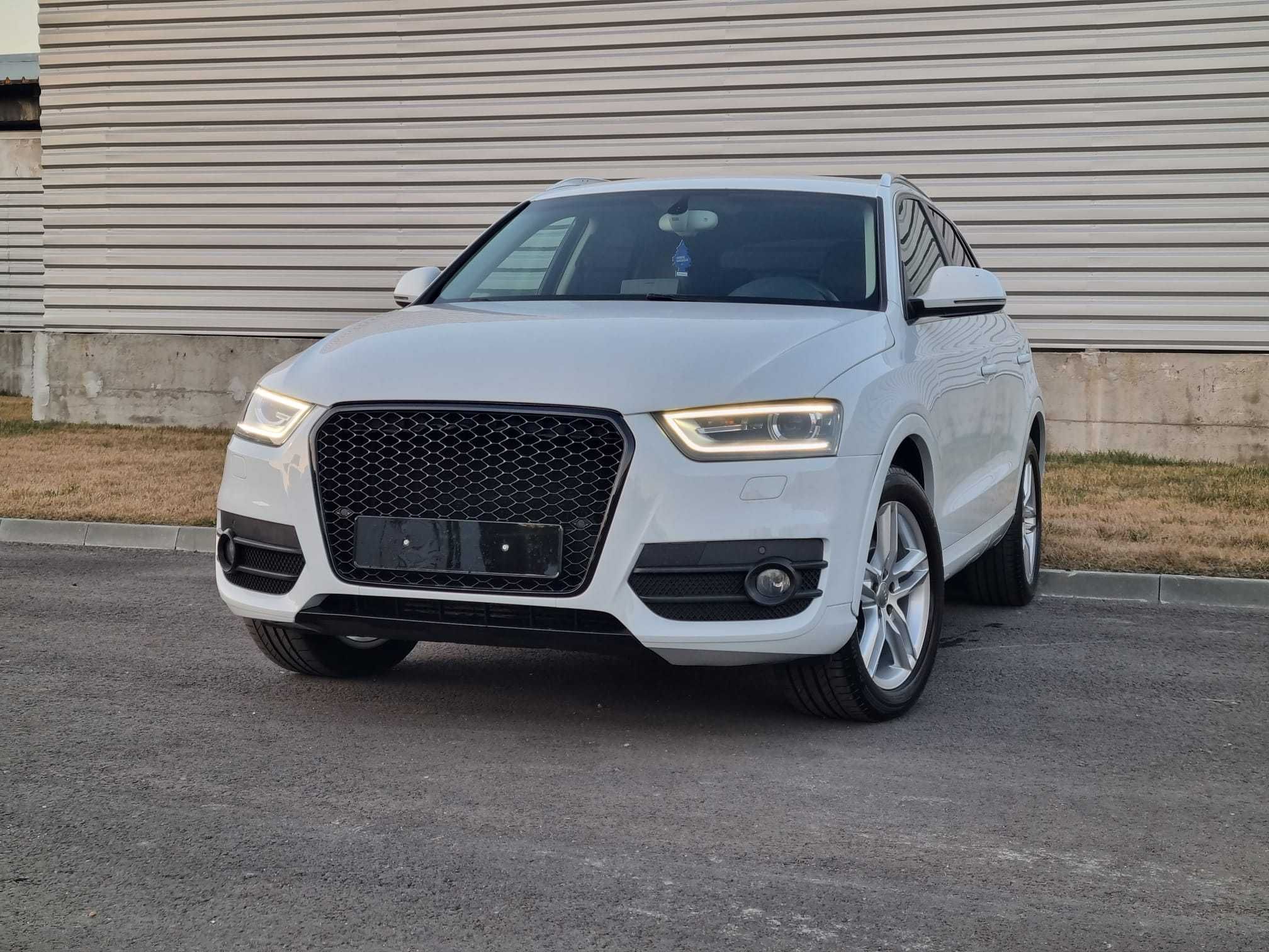 Grila fagure Audi Q3 8U (2011 -15)