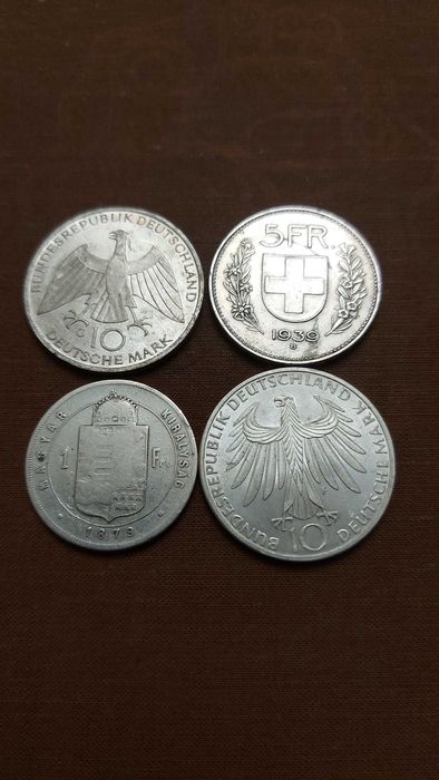 Monede vechii de argint