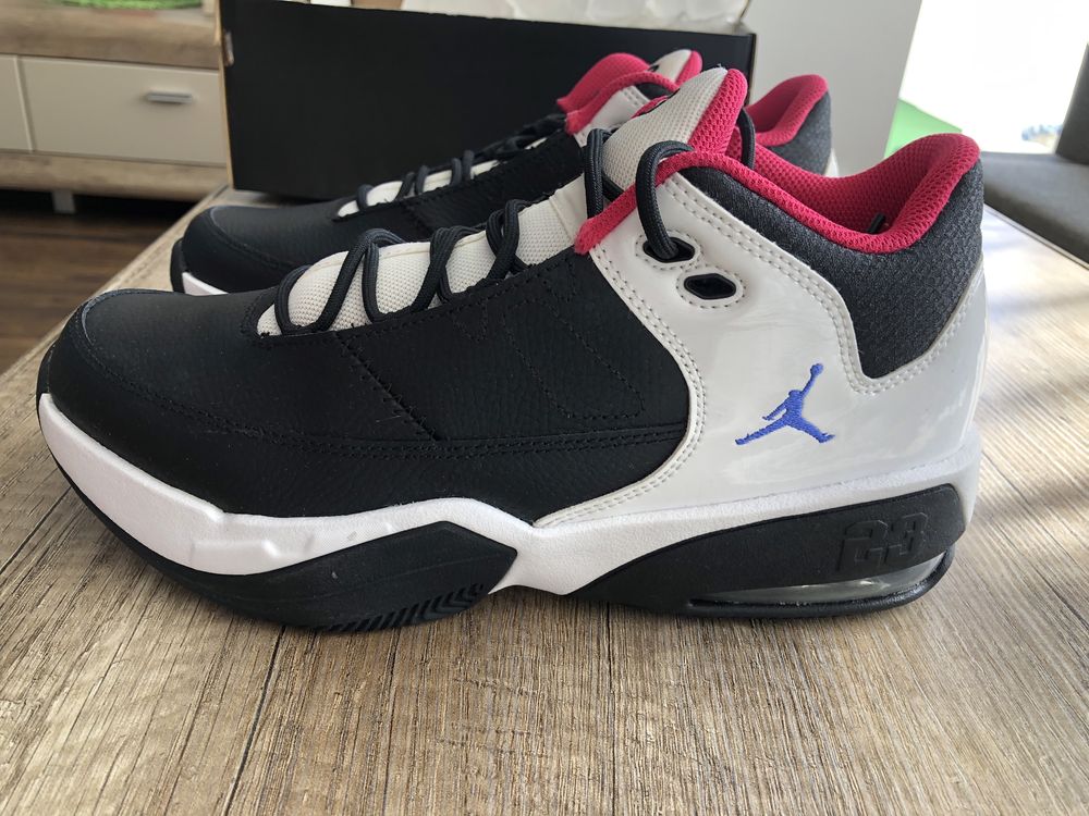 Jordan Max Aura 3