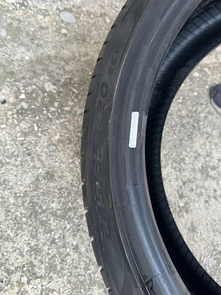 Летни гуми Pirelli 245 35 20