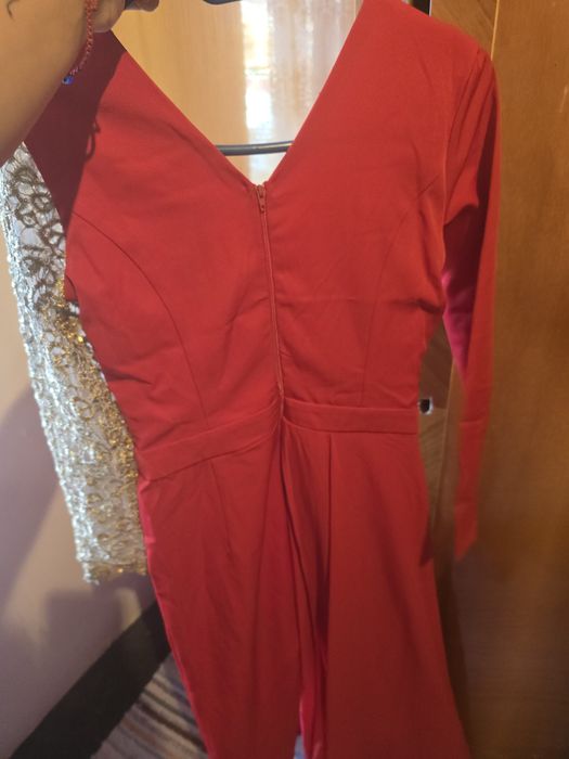 Salopeta eleganta roșie cu sclipici