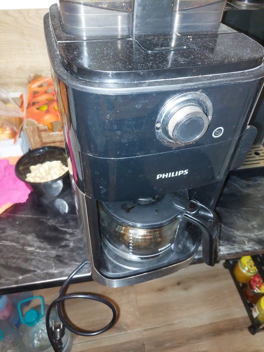 Cafetiera Philips Grind & Brew HD7762/00