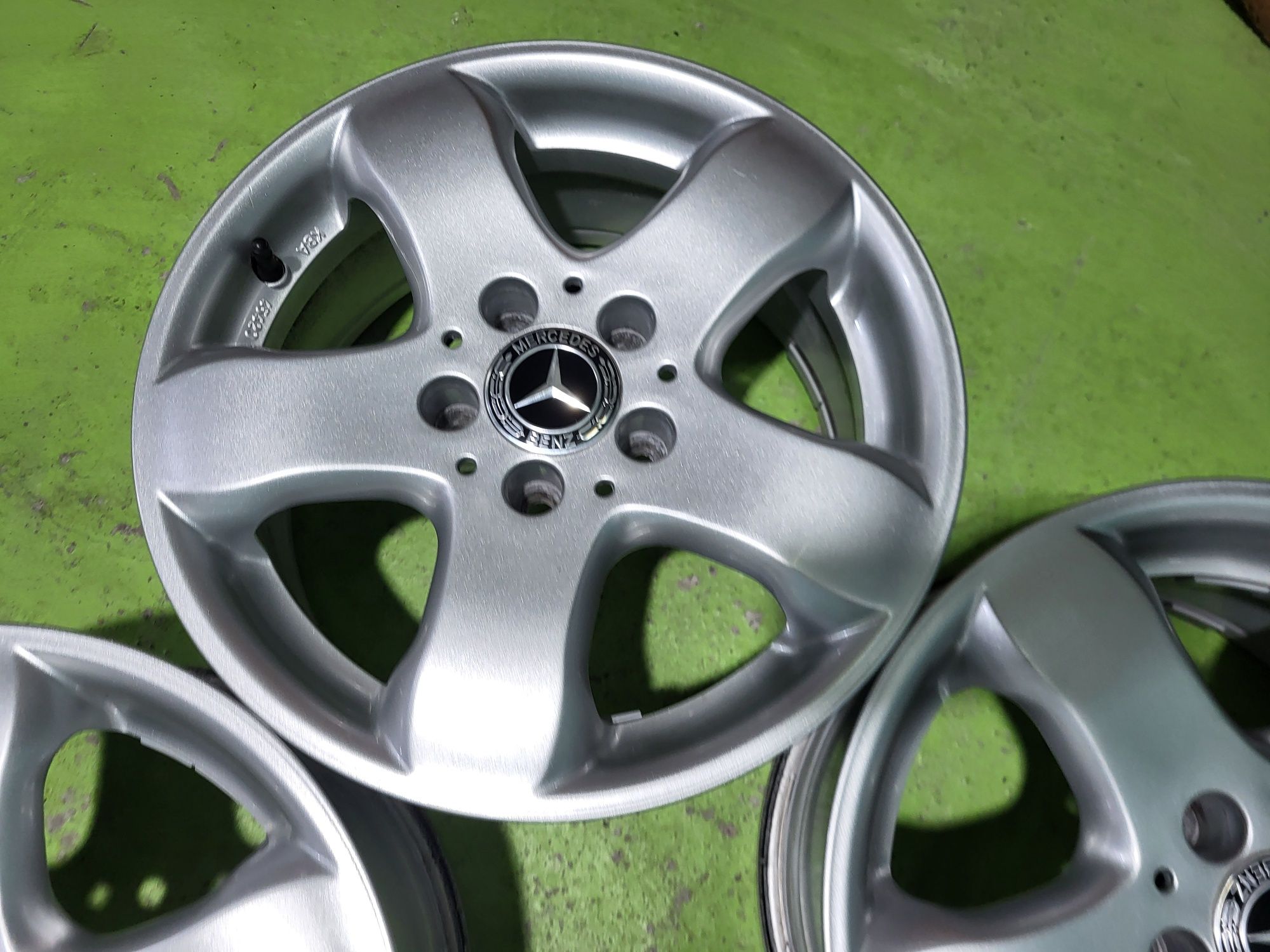 16 5x112 Mercedes E Class W211 W212 C Class W203  W204 Vito Clk 5х112