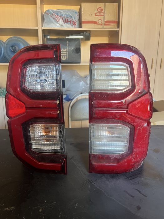 Фонарь хайлюкс оригинал