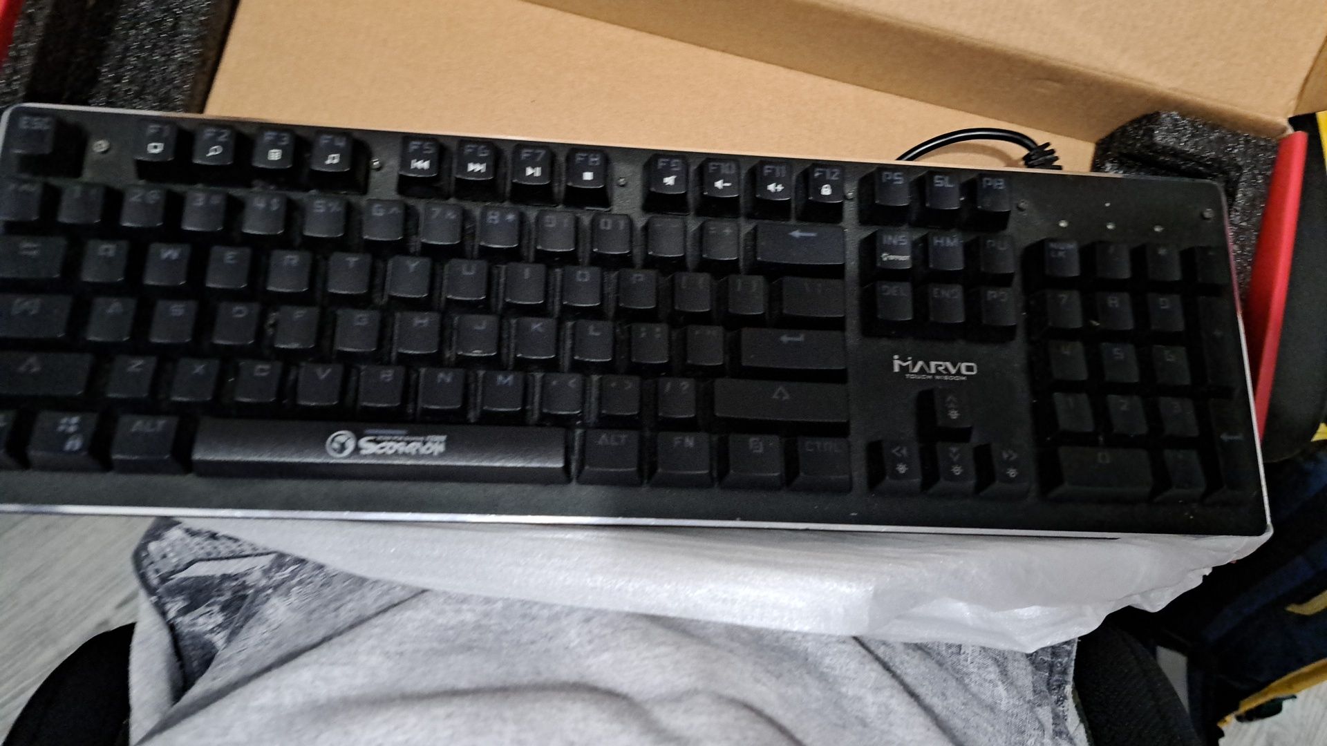 Tastatura de gaming MARVO KG909