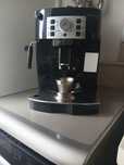 Vând esspresor cafea DELONGHI
