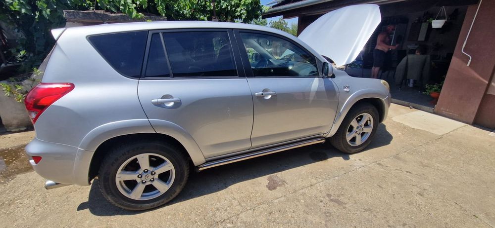 Vand Toyota Rav 4