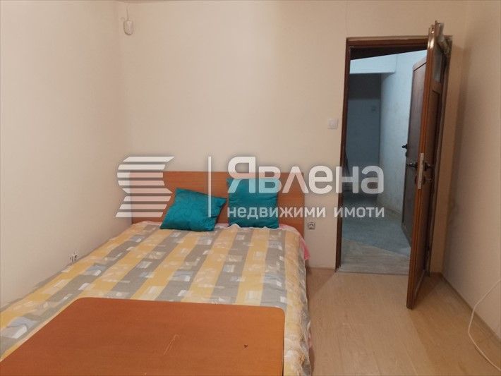 Дава се под наем Едностаен апартамент в Бургас, Център - 33 кв.м за 255 € - Снимка #8