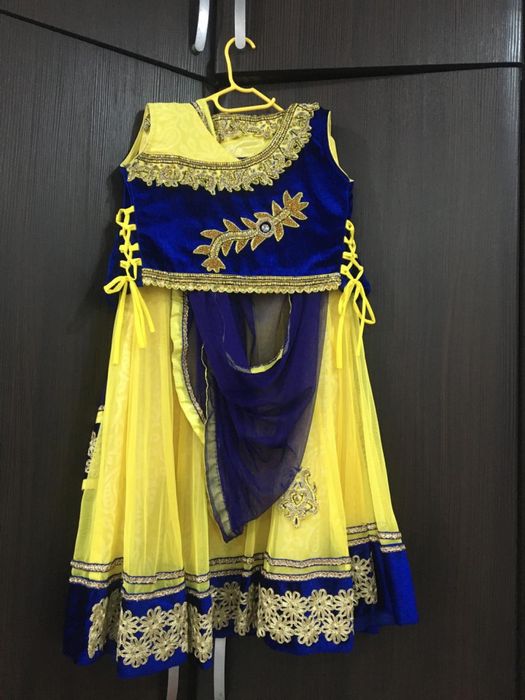 Отдам напрокат индийское сари, привезён из Индии, ручная работа