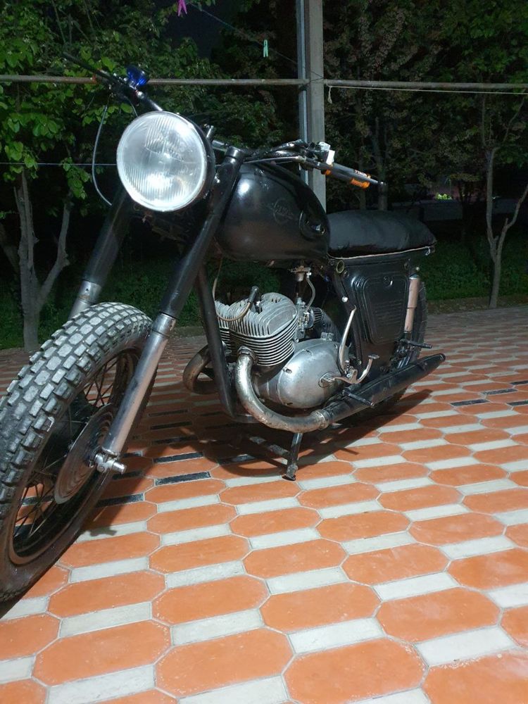 Mototsikl иж 2 сотилади
