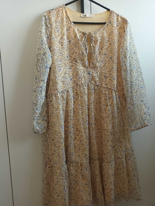 Рокля на цветя  Sinsay