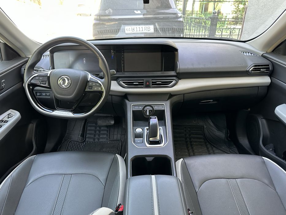 Dong feng aeolus е70