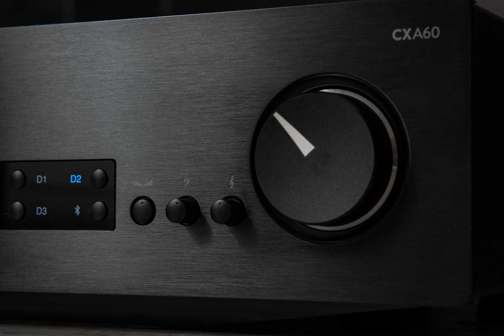 Cambridge Audio CXA60, 2x60W la 8Ohm / 2x90W la 4Ohm
