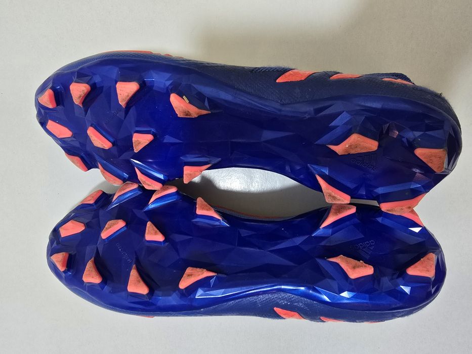 Ghete de fotbal crampoane Adidas Predator marimea 42  gazon iarba