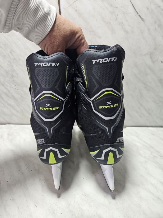 Patine 40 hochei hockey  Tronx marime  39 ( 25,5  cm)