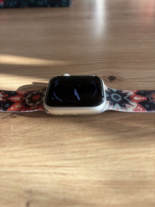 Apple Watch SE  40 mm(GPS + Cellular) (2nd Generation)
