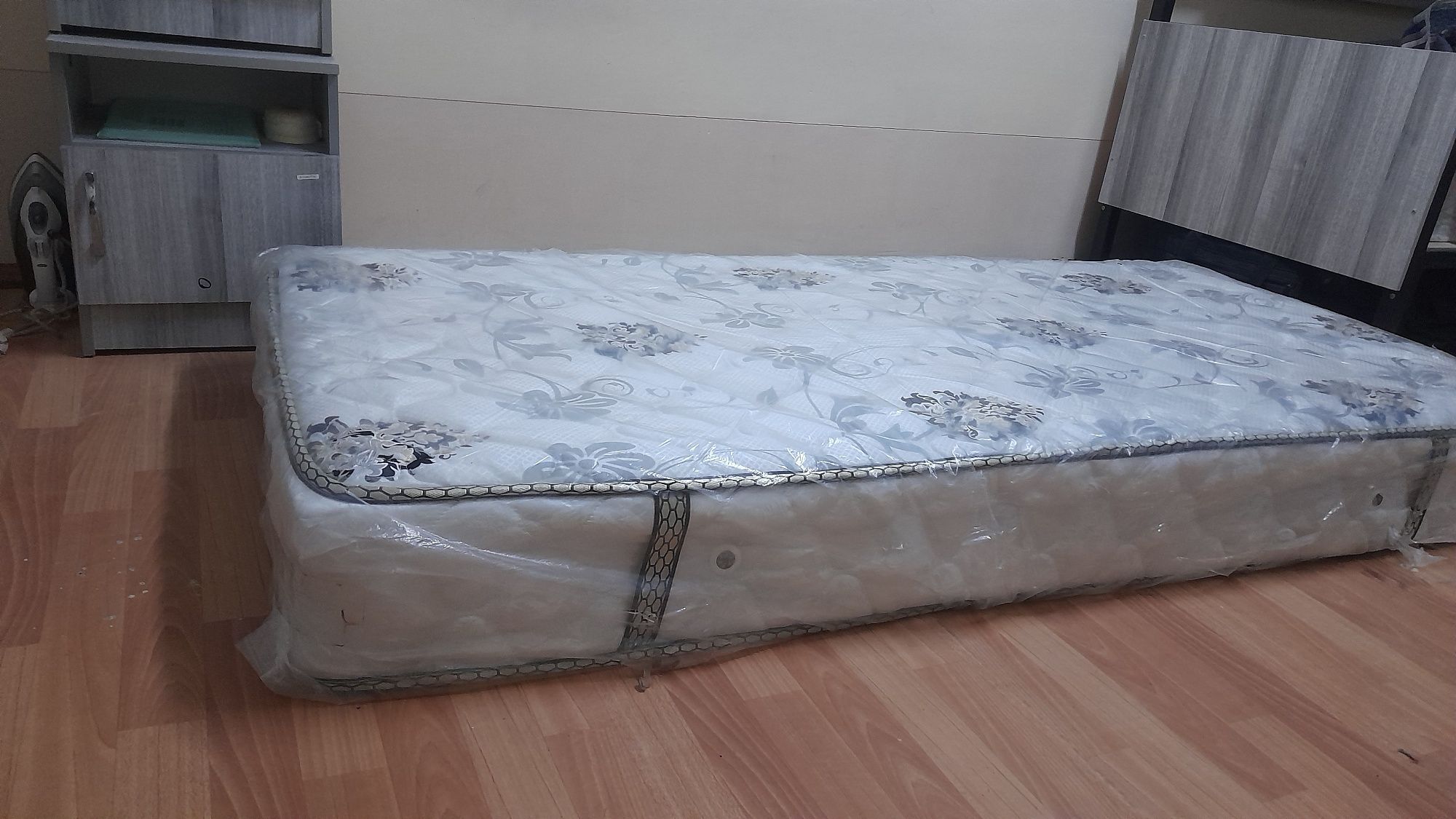 Matras sotiladi.