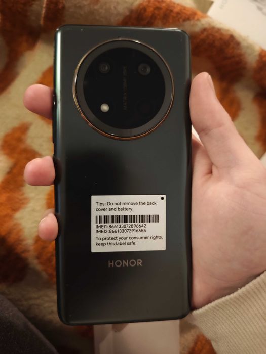 Телефон Honor Magic7 Lite-комплект със слушалки, зарядно и часовник