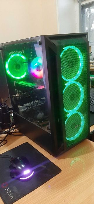 i5-10400f + RX580 8gb + 16gb OZU + 256gb NVME Moshniy Gaming RGB PC!