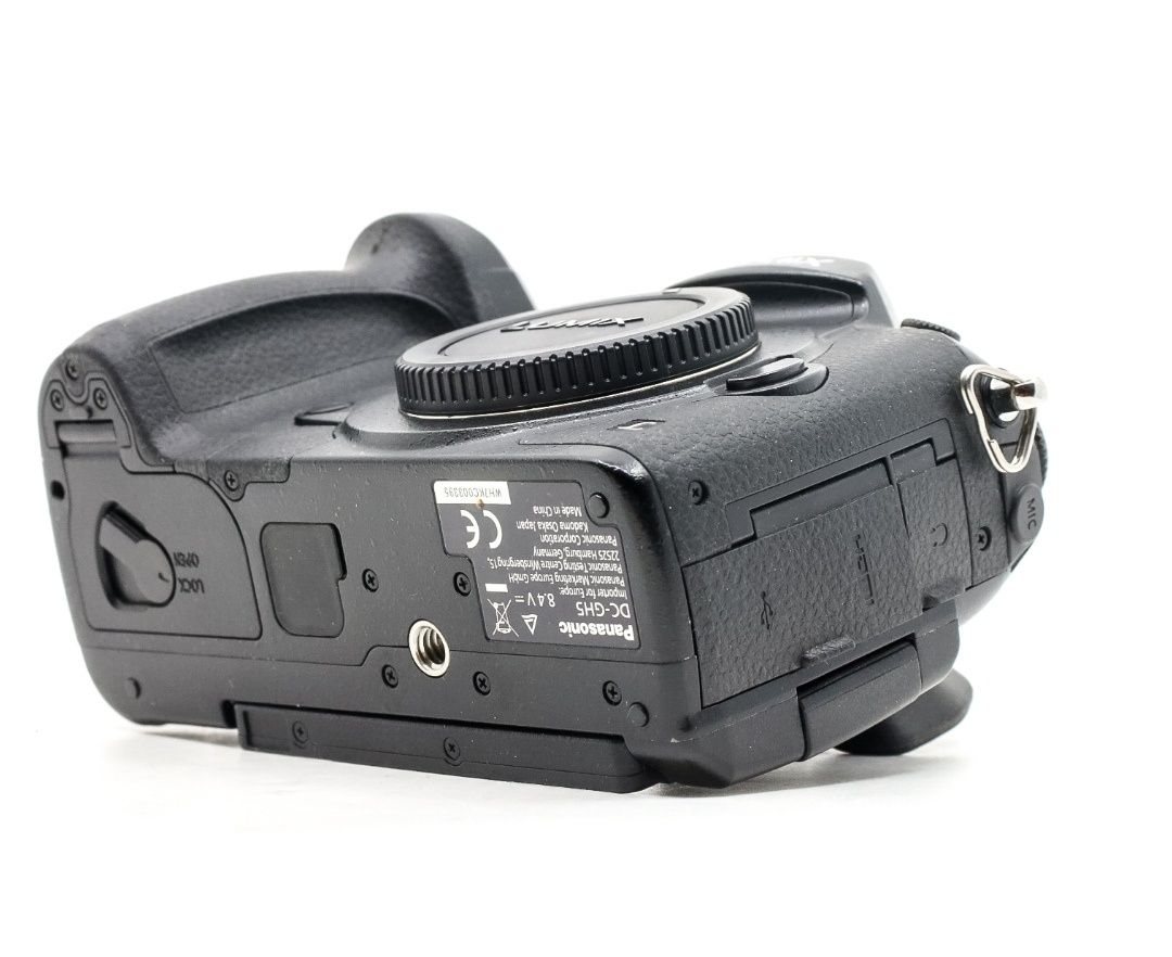 Pachet Panasonic GH5 – Aparat + 2Obiective + 2 Baterii | Stare foarte