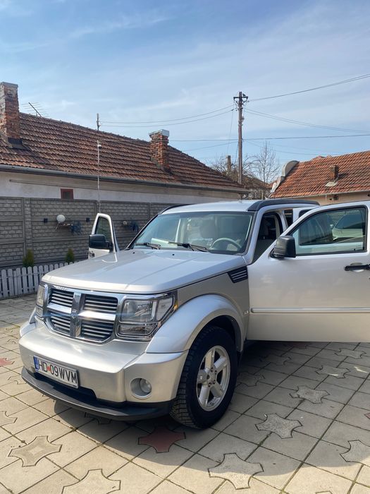 Vând Dodge Nitro 4x4