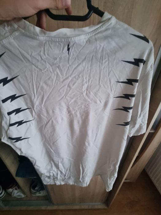 Tricou Neil Barrett