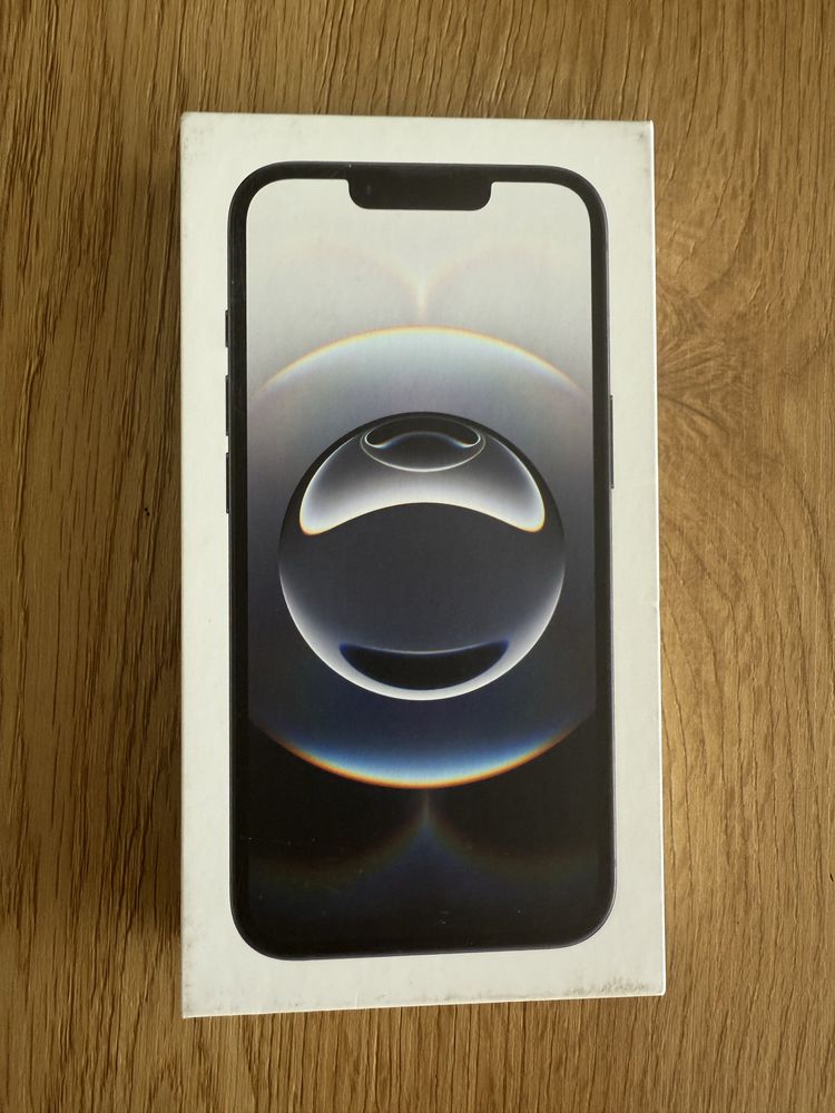 iPhone 16e чисто нов с гаранция две години