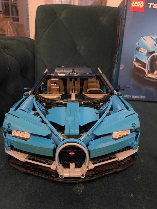Lego Technic Bugatti Chiron 42083