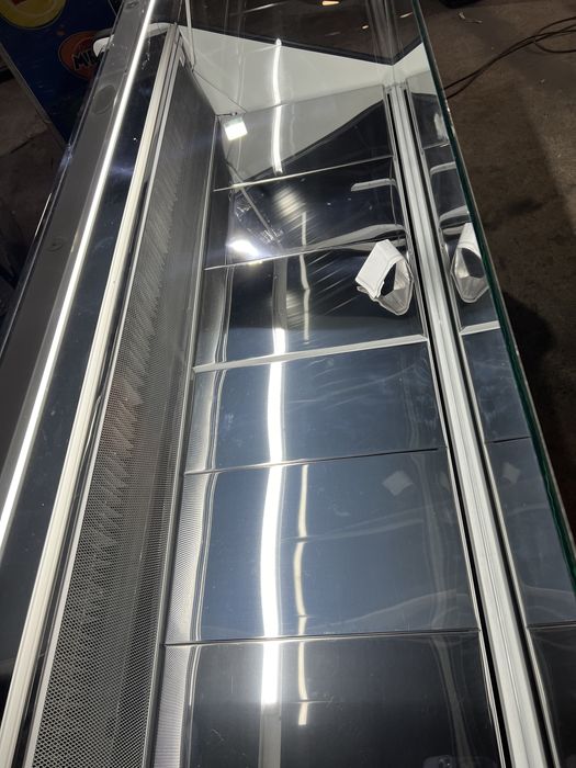 Vitrina orizontala geam drept NOU