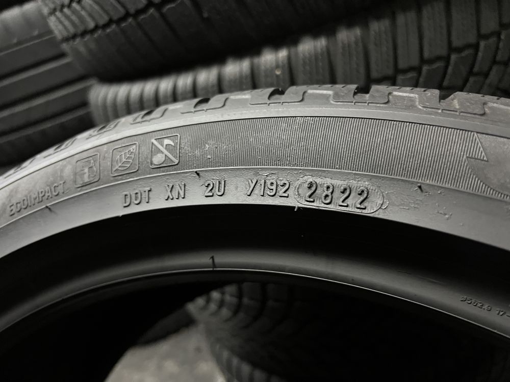 DOT:22г. 255/40/22 PIRELLI 4бр. 7.7мм