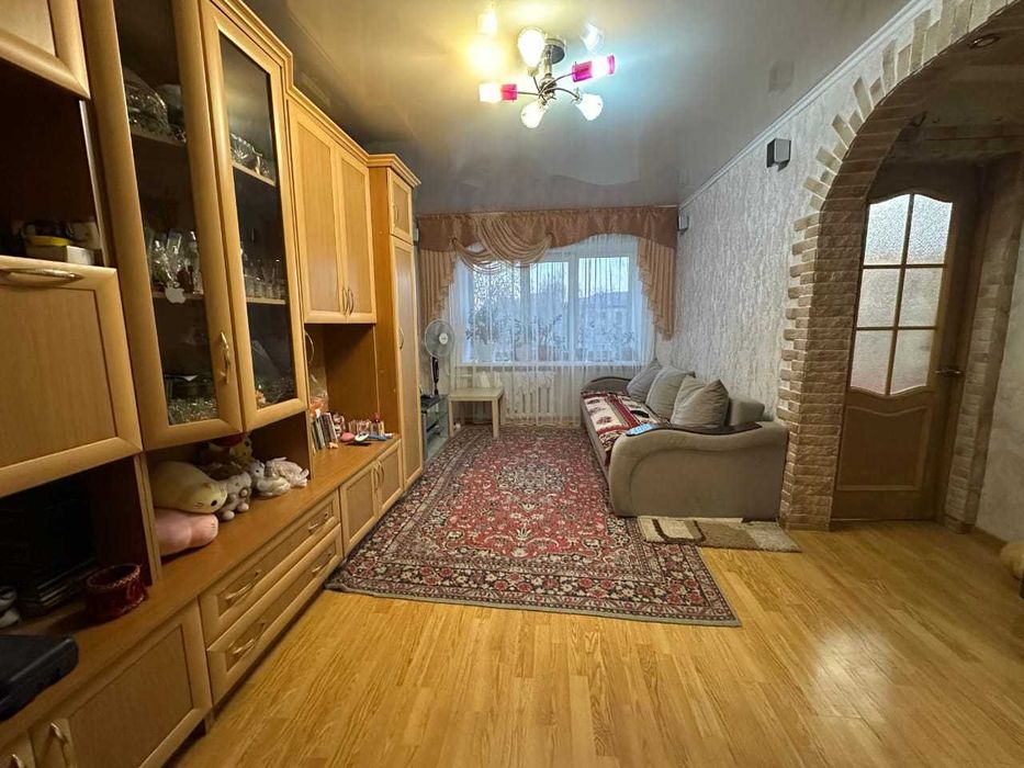 Продам 2-комнатную квартиру