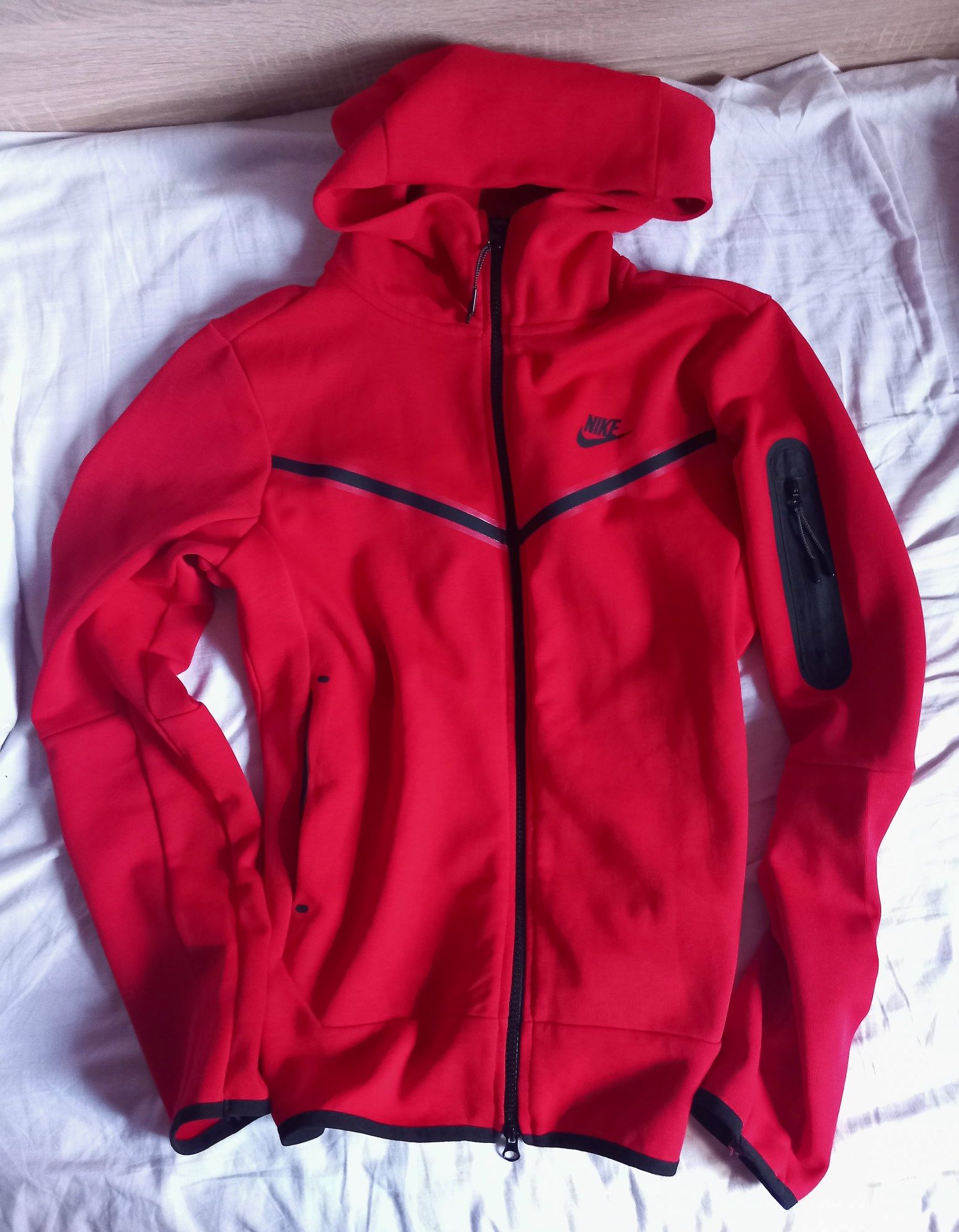 Nike tech fleece (red)