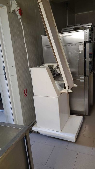 Vand utilaje simigerie/patiserie