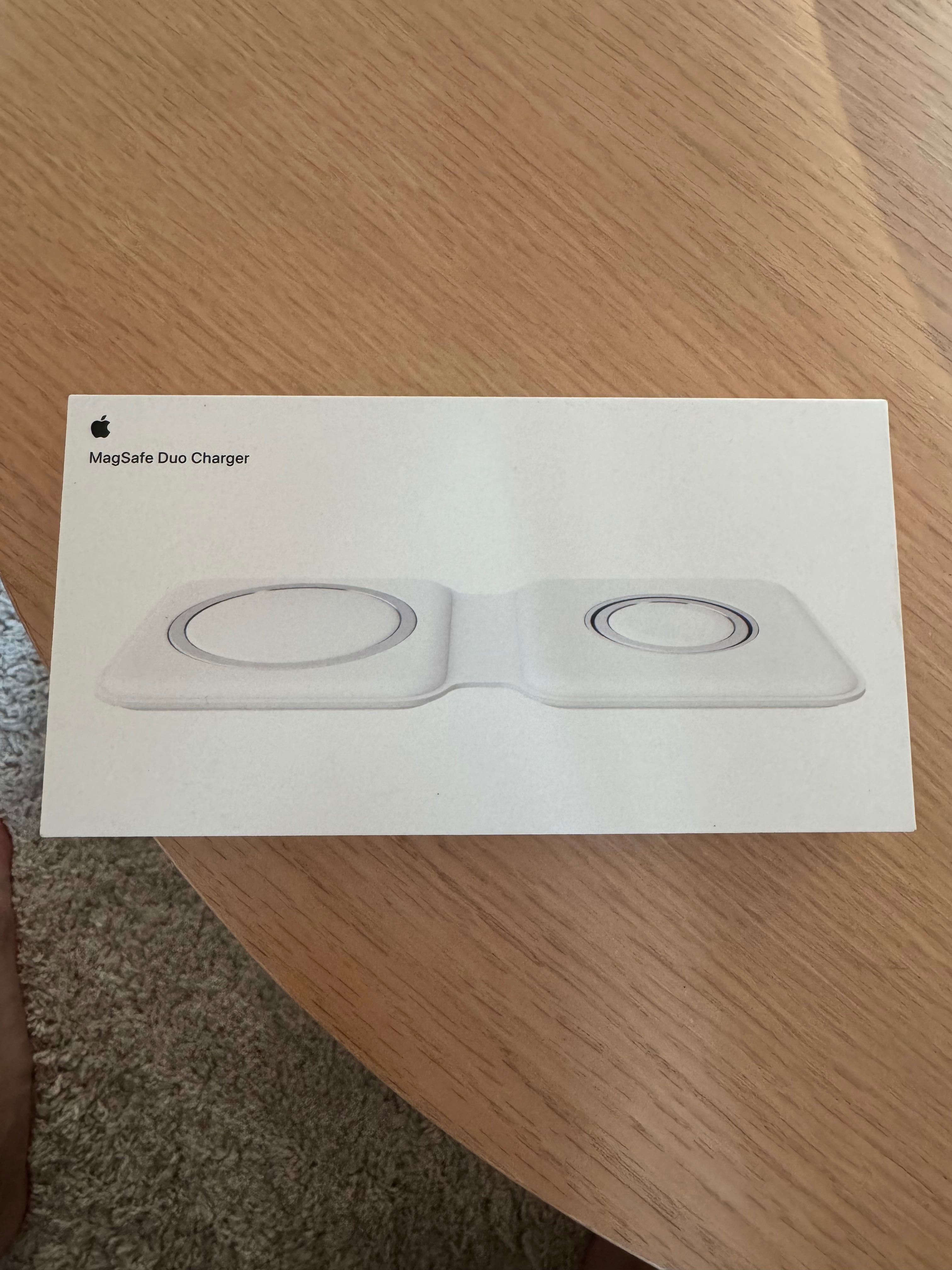 Оригинално MagSafe duo charger за Айфон