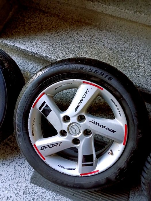 Продавам гуми с джанти.